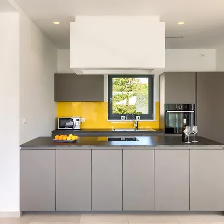 Luxury Nada With Pool In Tinjan * Kringa