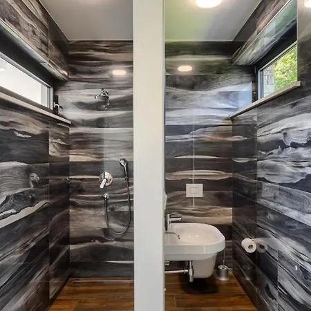 빌라 Luxury Nada With Pool In Tinjan Kringa