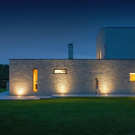 Luxury Nada With Pool In Tinjan Willa