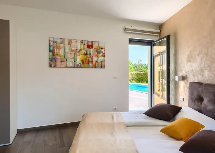 Luxury Nada With Pool In Tinjan * Kringa