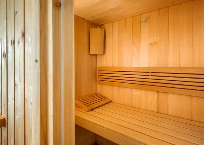 Vila Luxury Nada With Pool In Tinjan Kringa