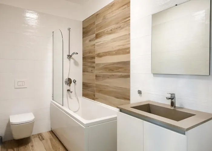 Luxury Nada With Pool In Tinjan Kringa